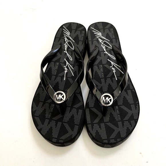 NWOB MICHAEL KORS Graphic Flip-Flop Wedge Sandals Slide On Thong Black - Picture 4 of 8